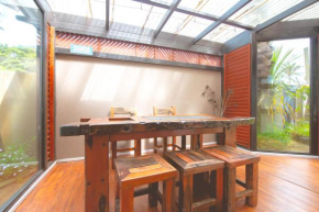 Epsom 4 bedroom Holiday Home